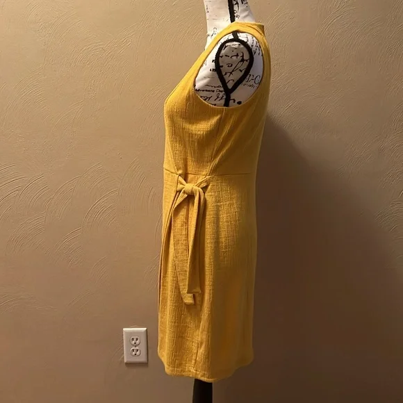 Madewell Faux Wrap Dress - Picture 2 of 4